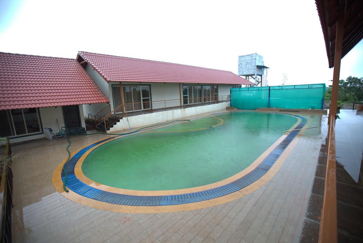 Break The Routine Hotel Murbād Exterior foto